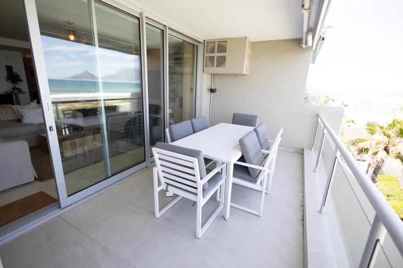 To Let 2 Bedroom Property for Rent in Dolphin Beach Western Cape